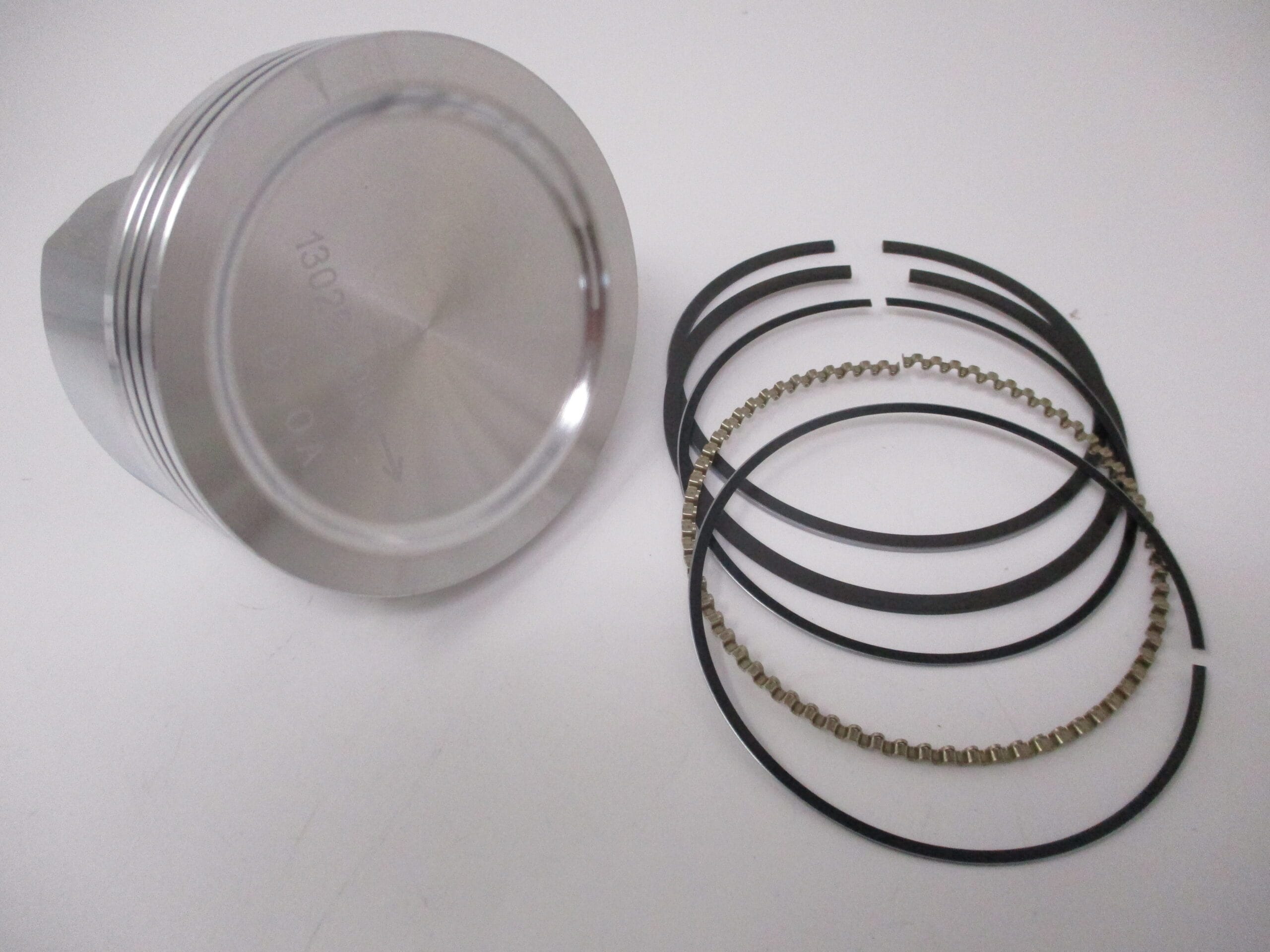 Genuine Kawasaki 13029-7010 & 13025-7009 Piston & Rings 0.50 OS Oversize - Image 3