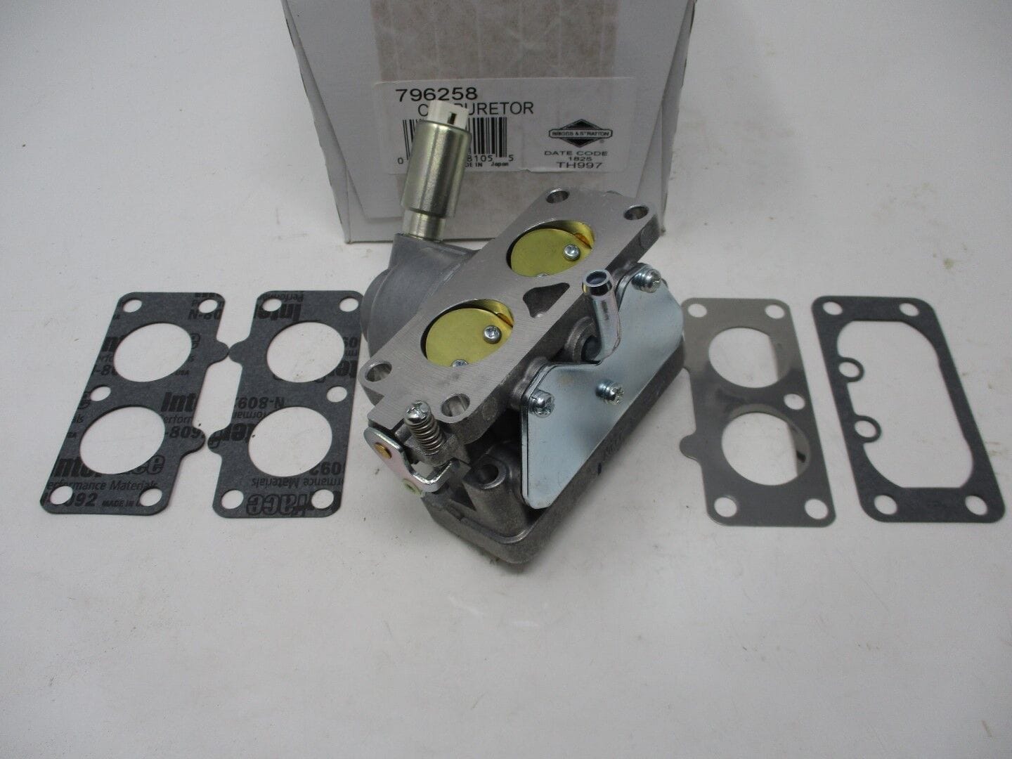 Genuine Briggs & Stratton 796258 Carburetor Nikki 796663, 796259 - Image 3