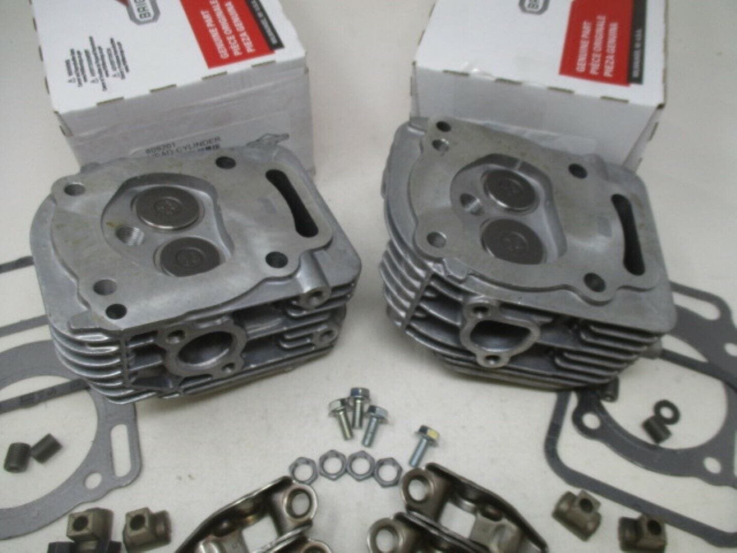 Genuine Briggs & Stratton 809200 & 809201 Twin Cylinder Head Gasket 806085S Toro MDX - Image 2