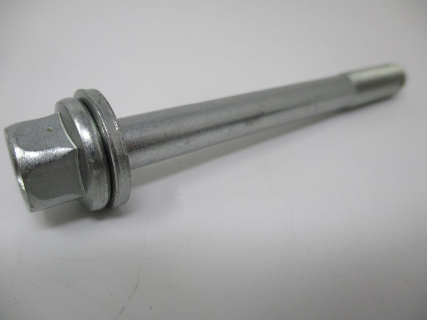 Genuine Briggs & Stratton 820623 9mm Head Bolts Toro Daihatsu DM950D DM850D