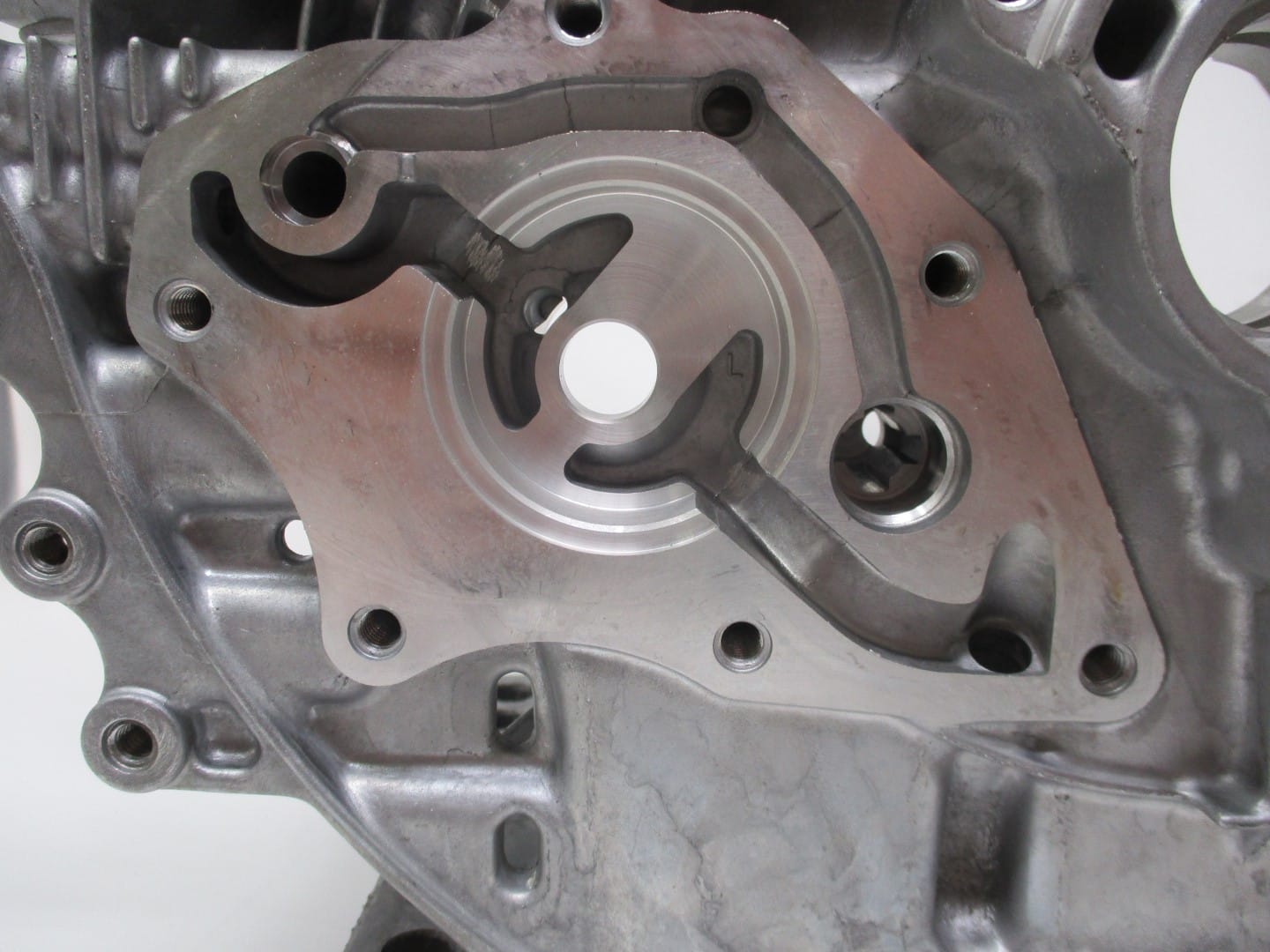 Genuine Kawasaki 49120-0806 49120-2319 Crankcase Block FE400D - Image 4