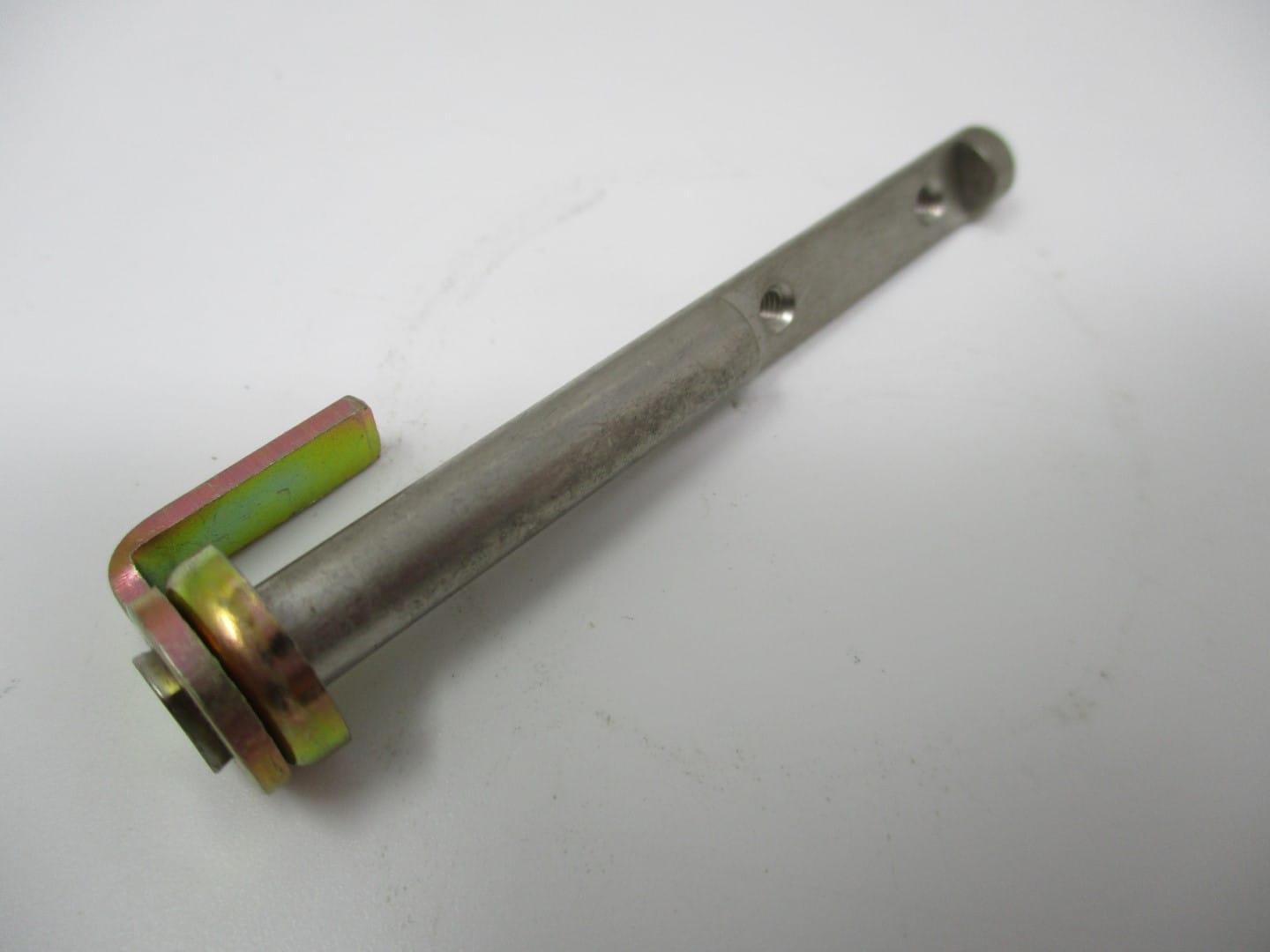 Genuine Kawasaki 16041-2205 Carburetor Choke Shaft.