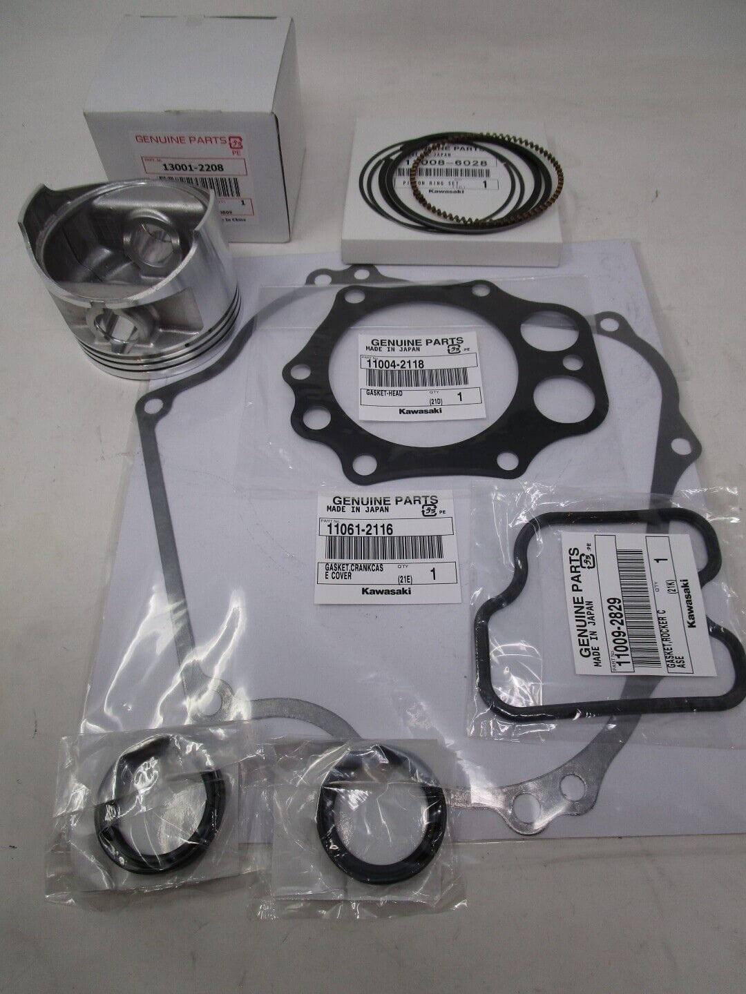 Genuine Kawasaki FE350D Gasket Piston & Rings Set 11004-2118 11009-2829 - Image 4