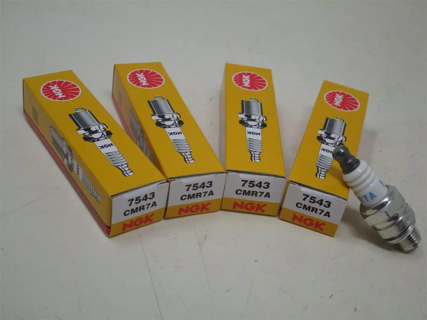 4 Genuine NGK 7543 CMR7A Spark Plug Resistor Lawnmower