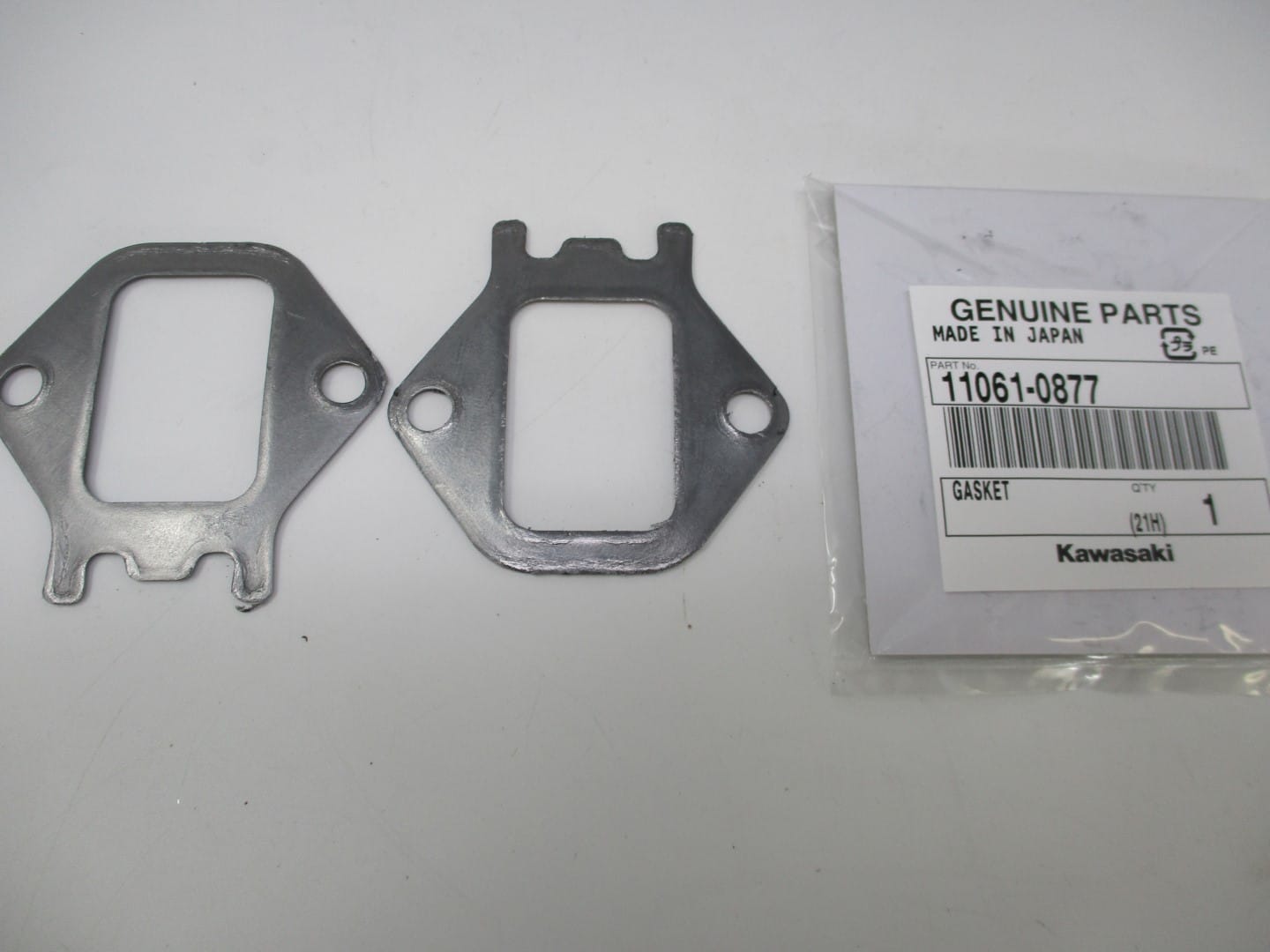 2 Genuine Kawasaki 11061-0877 Manifold Gasket Carburetor FS481V FS541V FS600V - Image 2