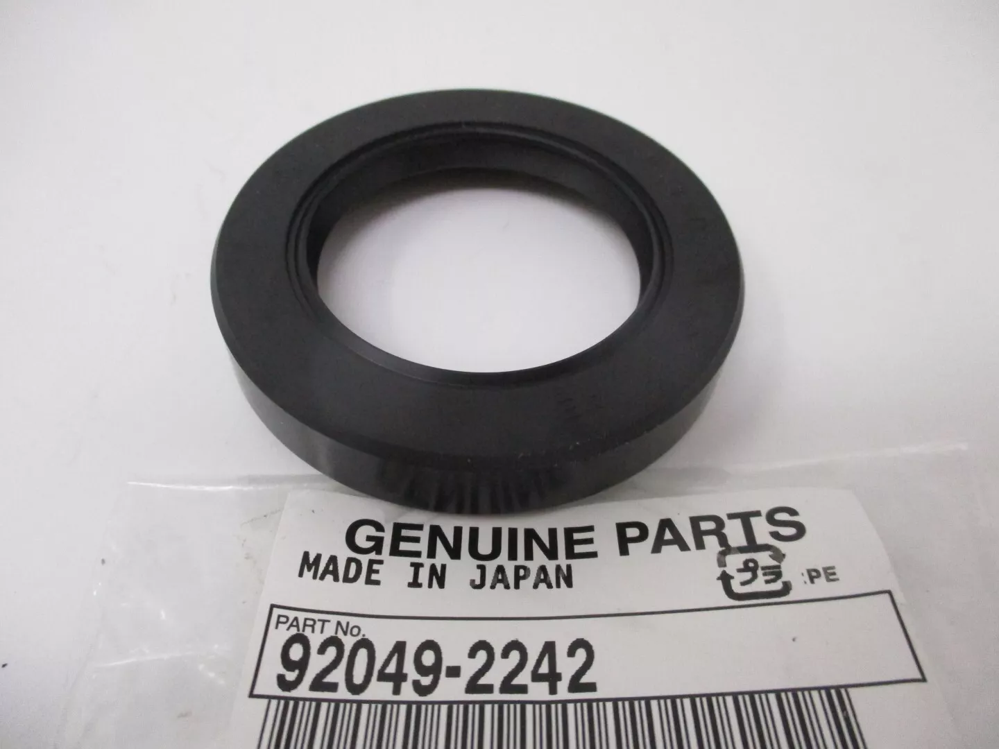 Genuine Kawasaki 92049-2242 Crankshaft Oil Seal FD671D FD750D FD791D - Image 4