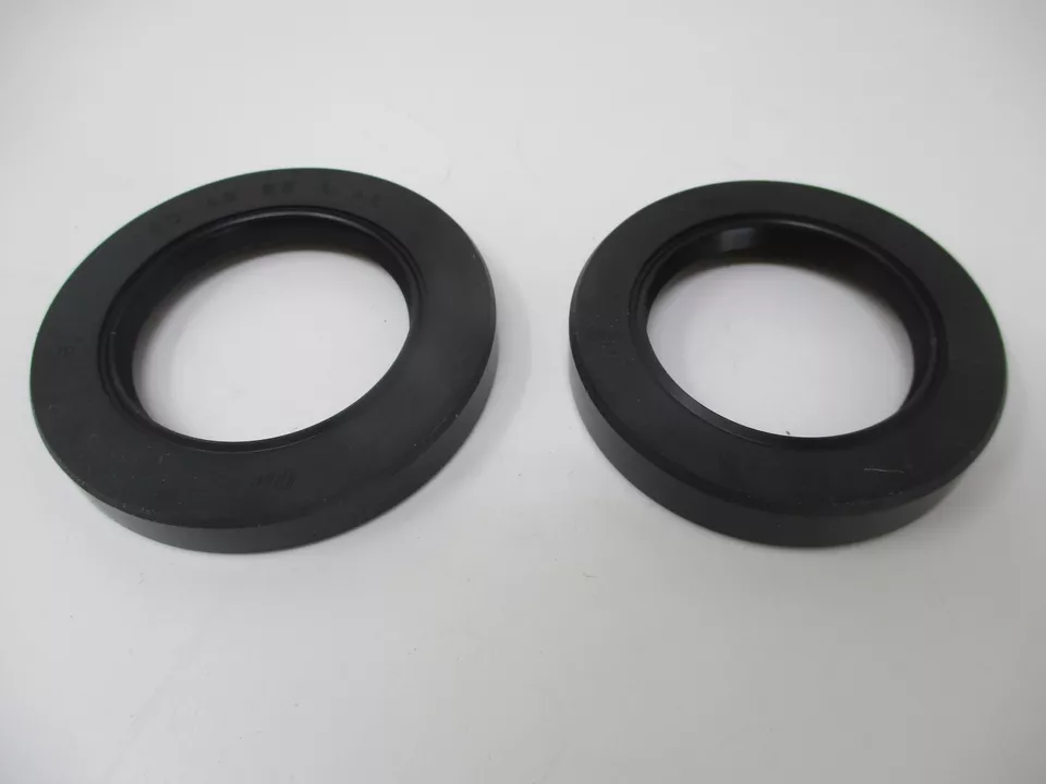 Genuine Kawasaki 92049-2243 & 92049-2242 Crankshaft Oil Seal FD671D FD750D