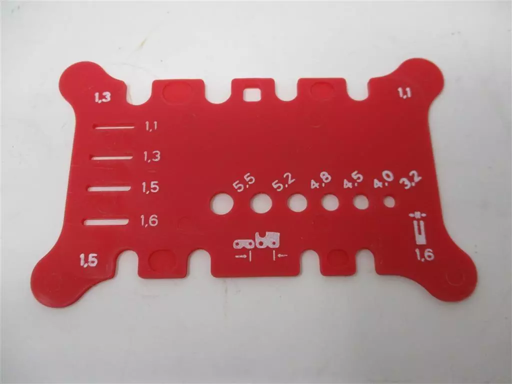 Oregon 556418 Gauge Chainsaw Chain Bar & Chain Measuring Tool Chain Saw Tape - Image 3