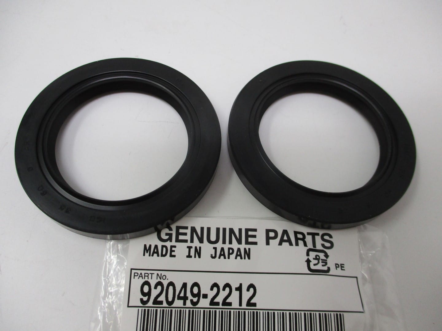 2 Genuine Kawasaki 92049-2112 Oil Seals FD590V  FD611V FD620D 92049-2110 M76154 - Image 2