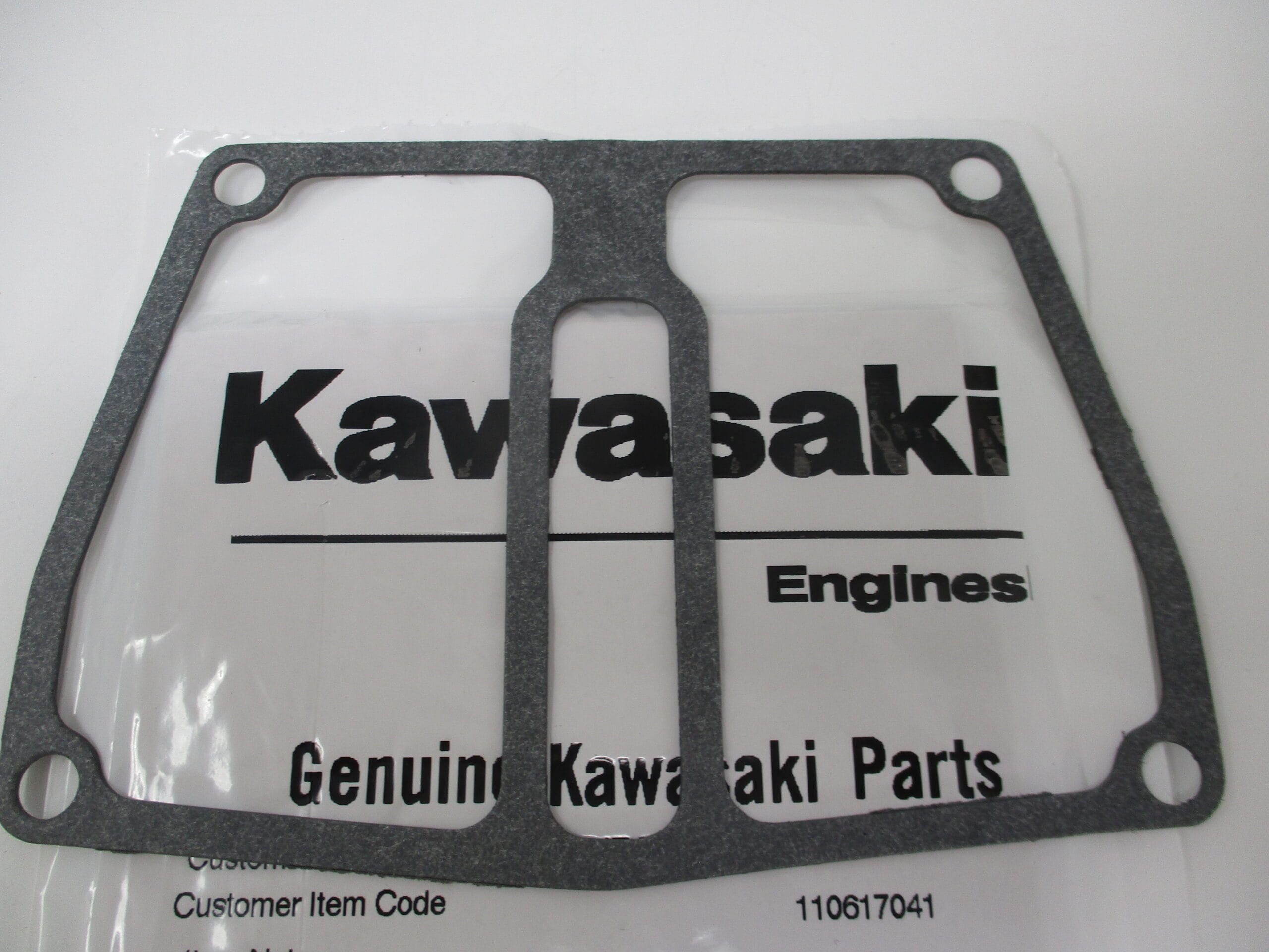 Genuine Kawasaki  11061-7041 Rocker Cover Gasket for a Mule KAF400 FJ400 - Image 2