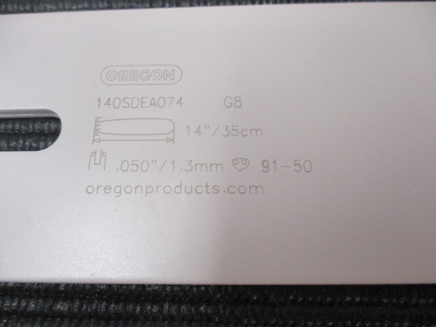 Oregon 140SDEA074 14” Single Rivet Guide Bar 3/8 LP .050 Gauge 50 Drive Links - Image 3