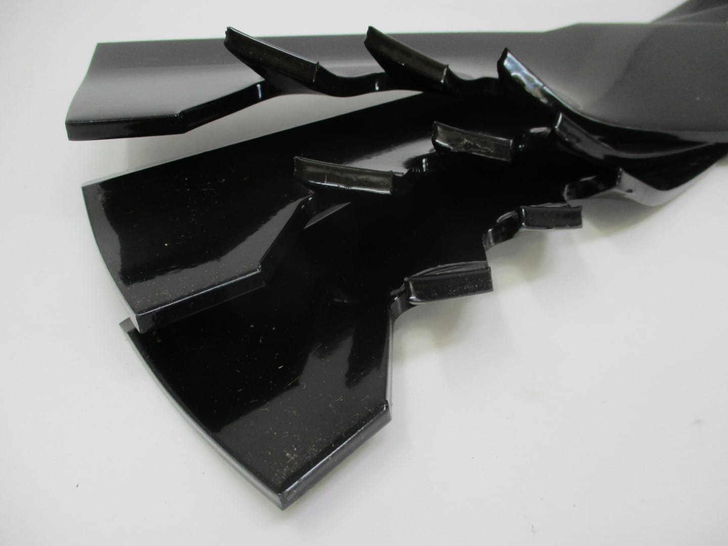 Oregon 96-308 For Toro 107-3195-03 Mulching 16 ½” X 2 ½” X 1/4” 5/8” Center Hole - Image 3