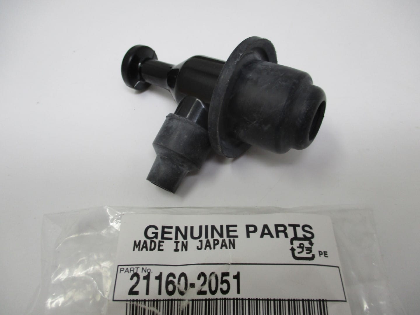 Genuine Kawasaki 21160-2051 Ignition Spark Plug Coil Cap FE290D FE350 Club Car - Image 3