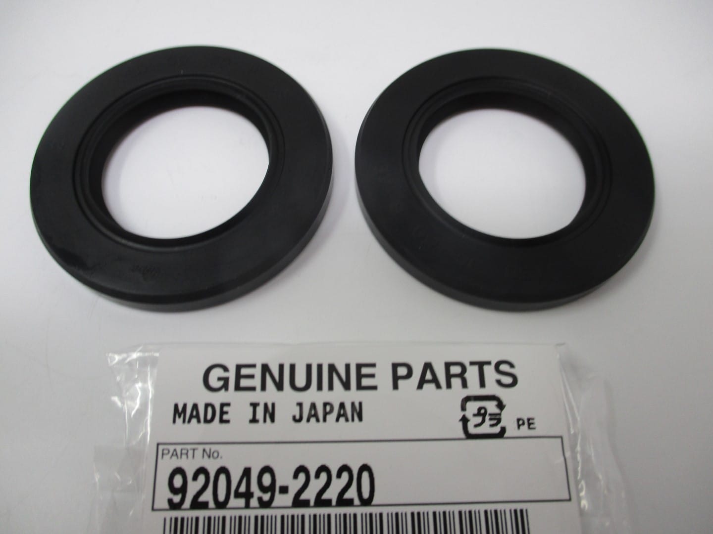 2 Genuine OEM Kawasaki 92049-2220 Crankcase Oil Seals 92049-2103 FE250D FE290D - Image 4