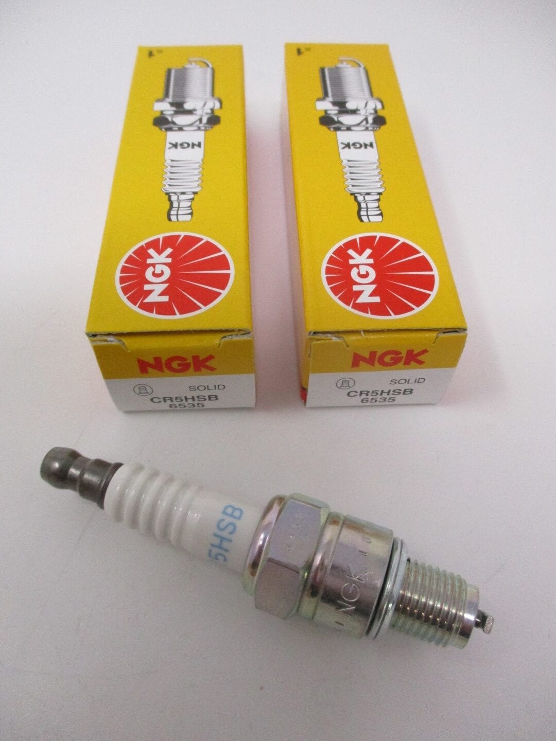 2 Genuine NGK 6535 CR5HSB Standard Spark Plug Generator Copper Core