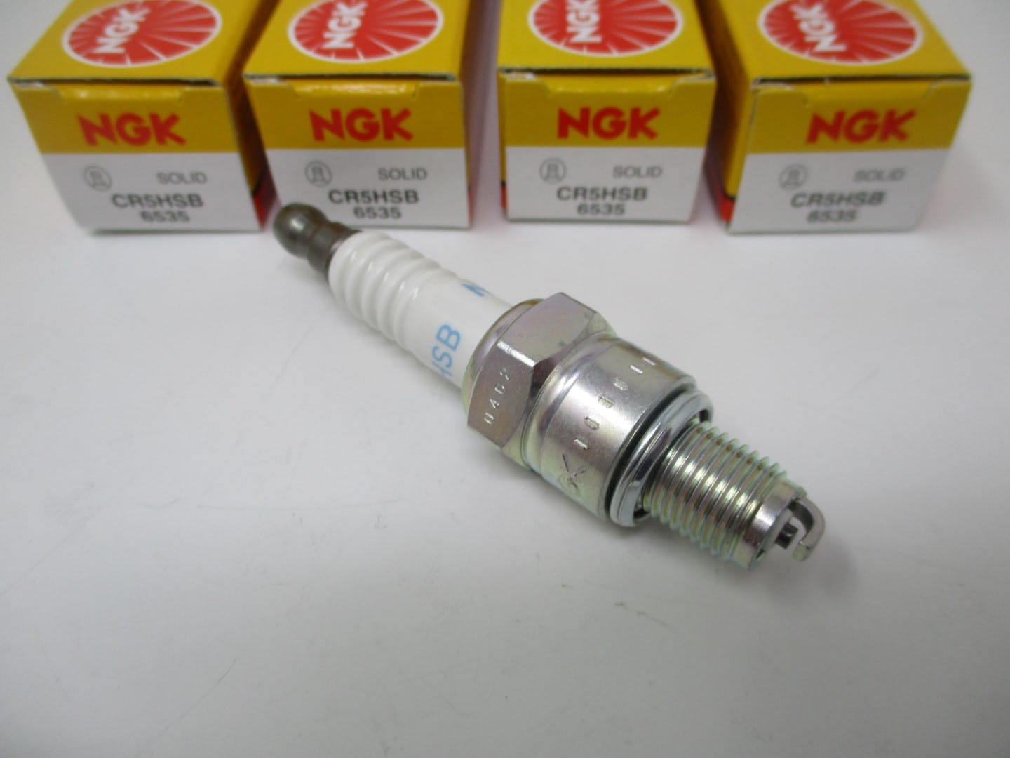 4 Genuine NGK 6535 CR5HSB Spark Plug Standard Plug Generator Copper Core - Image 3