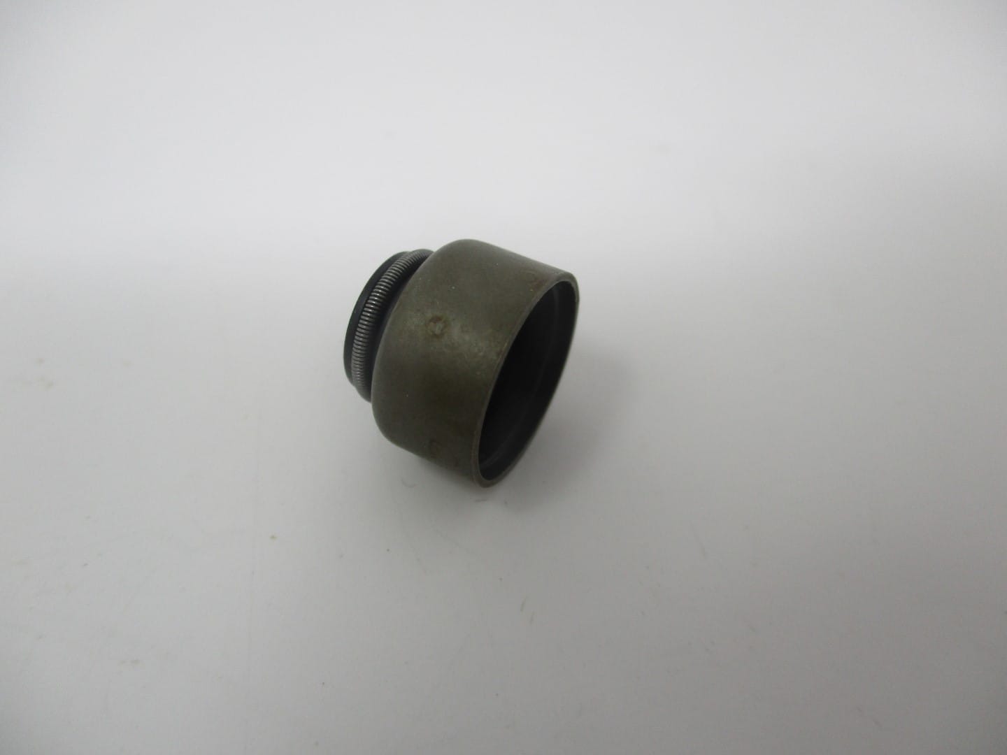 Genuine Kawasaki 92049-2272 Valve Oil Seal for FJ180V Toro TimeMaster 30" - Image 3