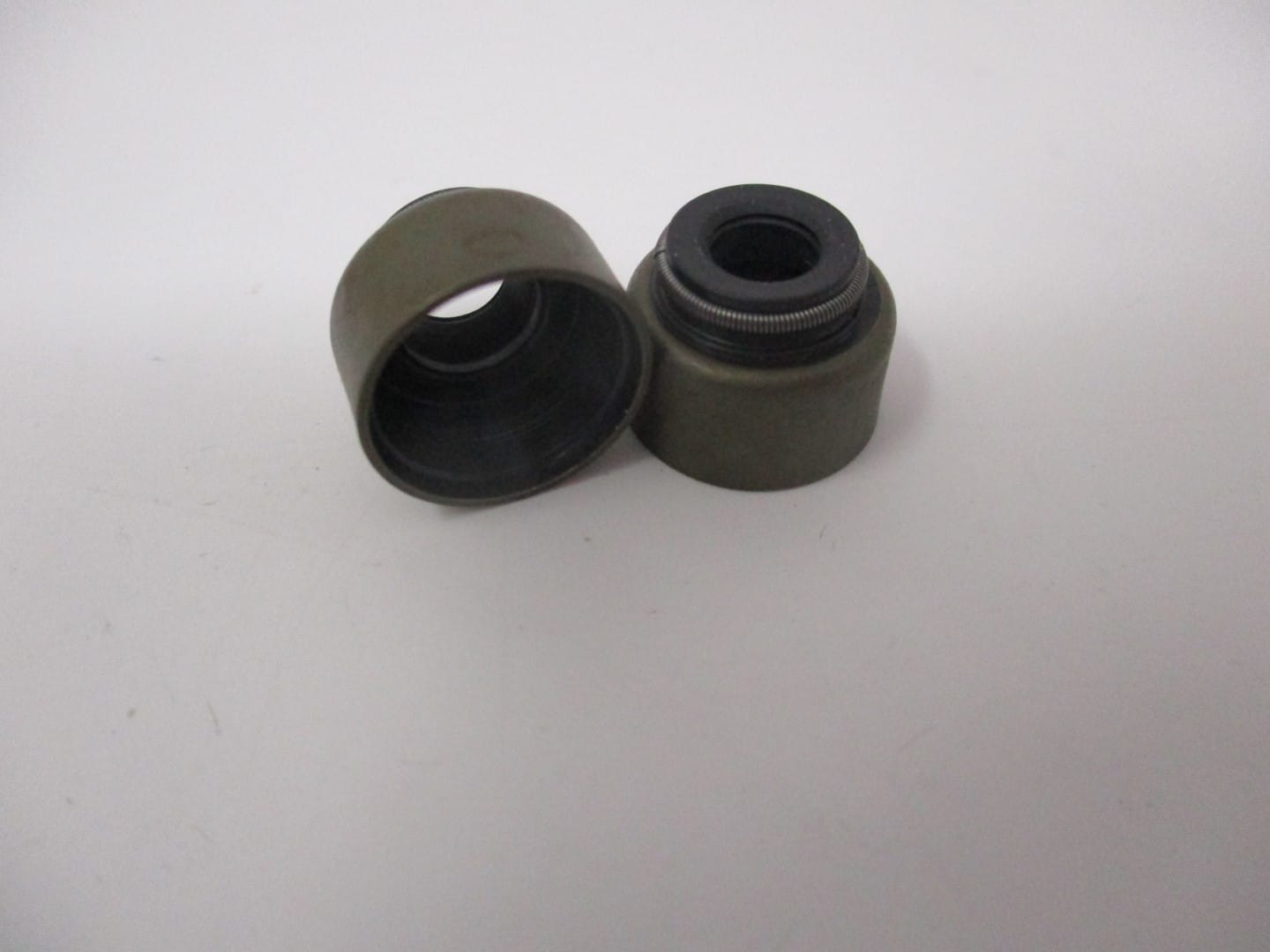 2 Genuine Kawasaki 92049-2272 Valve Oil Seal for FJ180V Toro TimeMaster 30" - Image 3