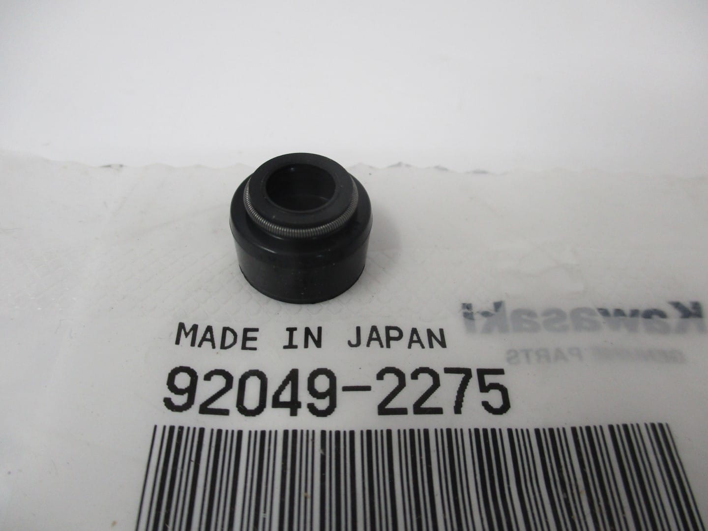 Genuine Kawasaki 92049-2275 Valve Oil Seal for FC400V FC401V FC420V FC540V - Image 2