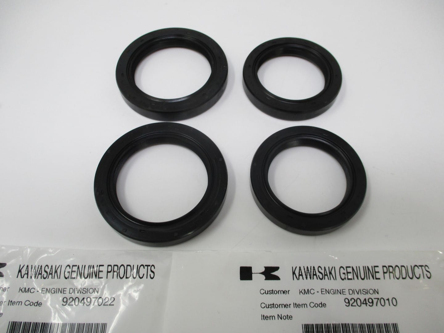2 Set Genuine Kawasaki 92049-7022 92049-7010 Crankcase Oil Seals FH601D FH721D - Image 3