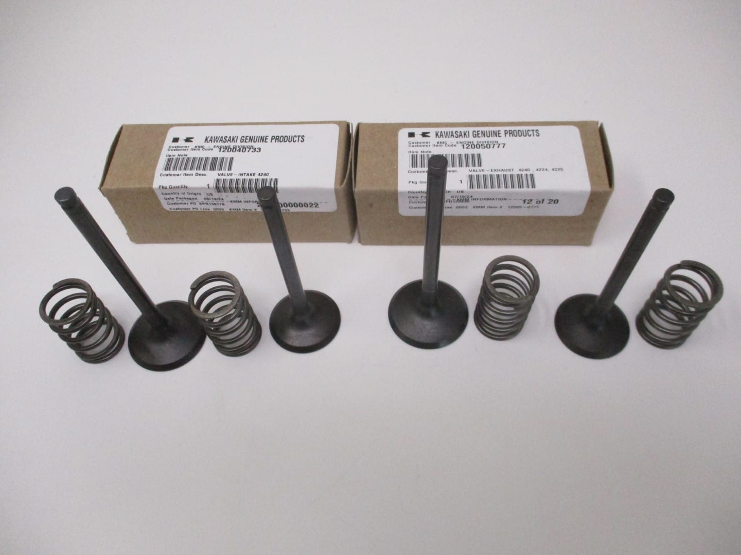 2 Genuine Kawasaki 12005-0777 Exhaust 12004-0733 Intake Valves Spring 49078-7002 - Image 3