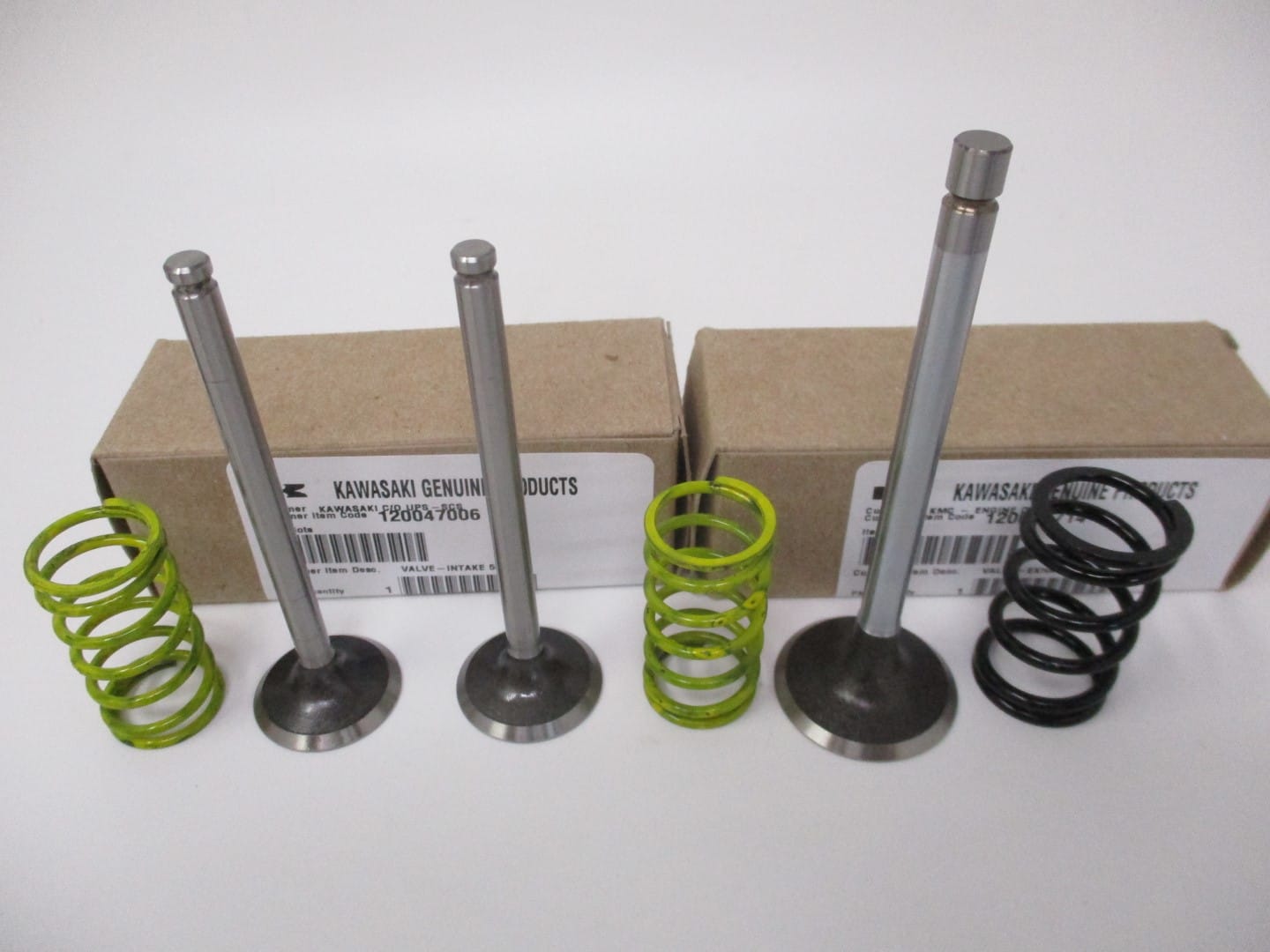2 Genuine Kawasaki 12004-7006 Intake 1, 12005-0714 Exhaust Valve Springs FX921V - Image 2