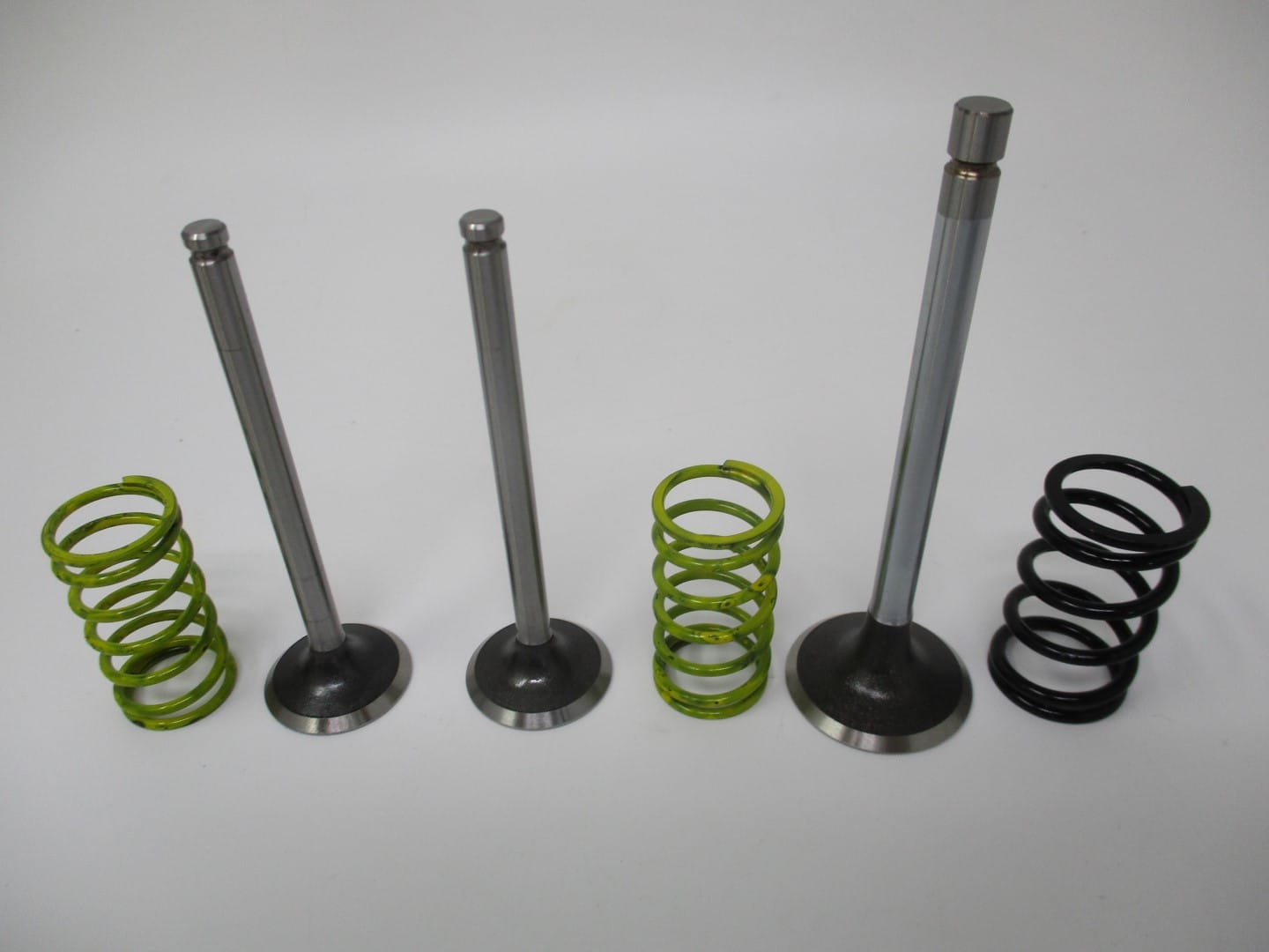 2 Genuine Kawasaki 12004-7006 Intake 1, 12005-0714 Exhaust Valve Springs FX921V