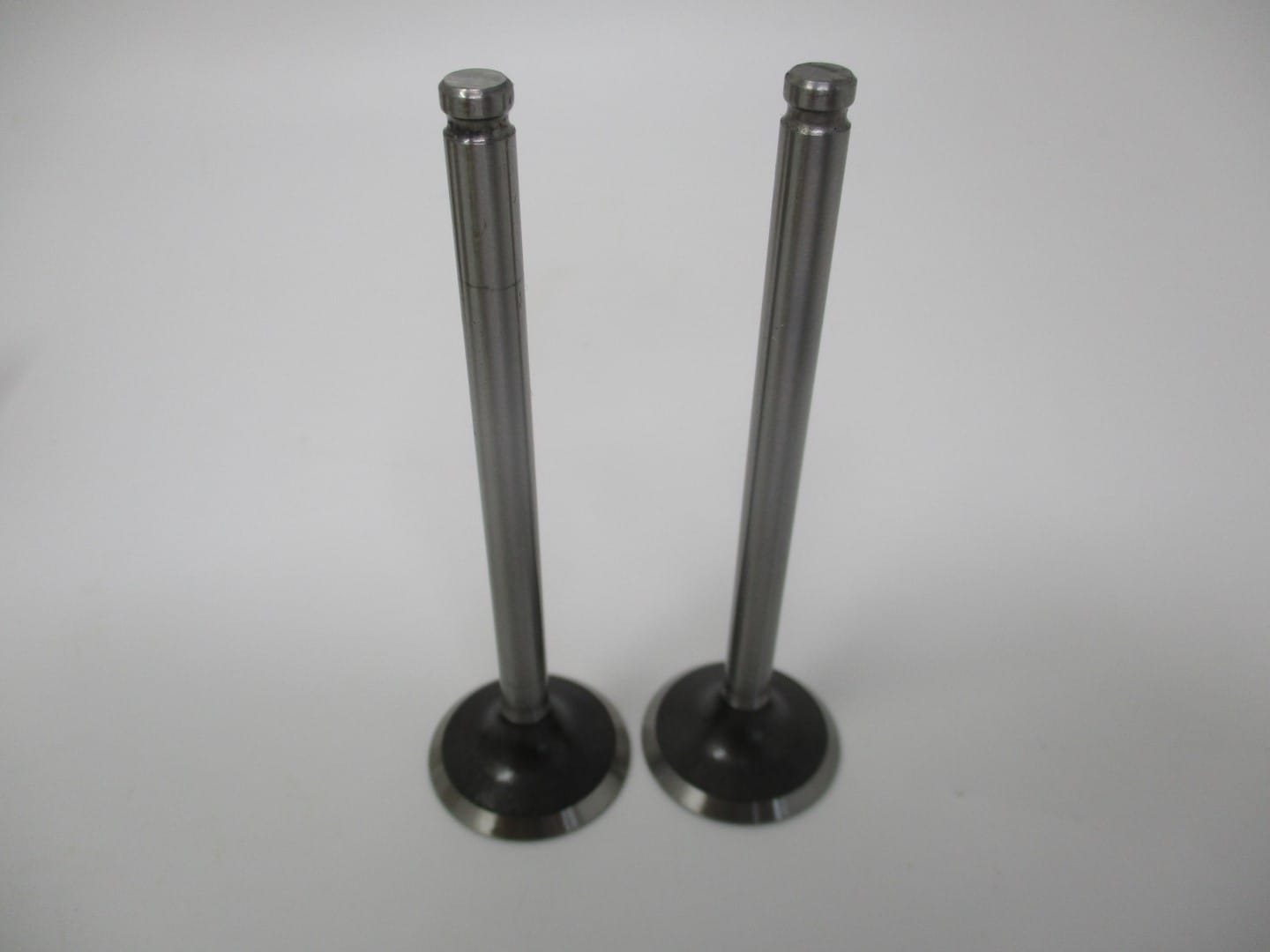 2 Genuine Kawasaki 12004-7006 Intake Valves for FX921V FXT00V