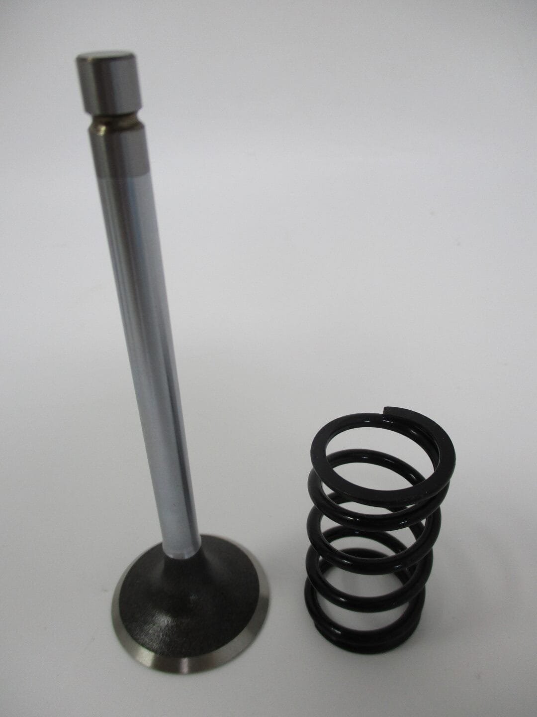 Genuine Kawasaki 12005-0714 Exhaust Valve & Spring 49078-7007 FX921V FXT00V