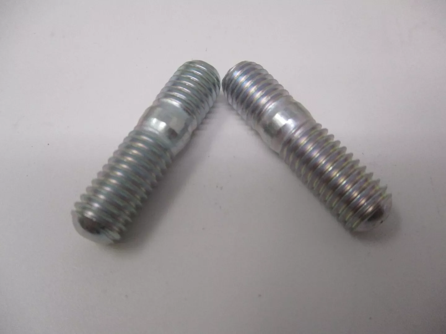 2 Genuine Kawasaki 171BA0820 Exhaust Studs FE290D FE350D FE400D 171G0820