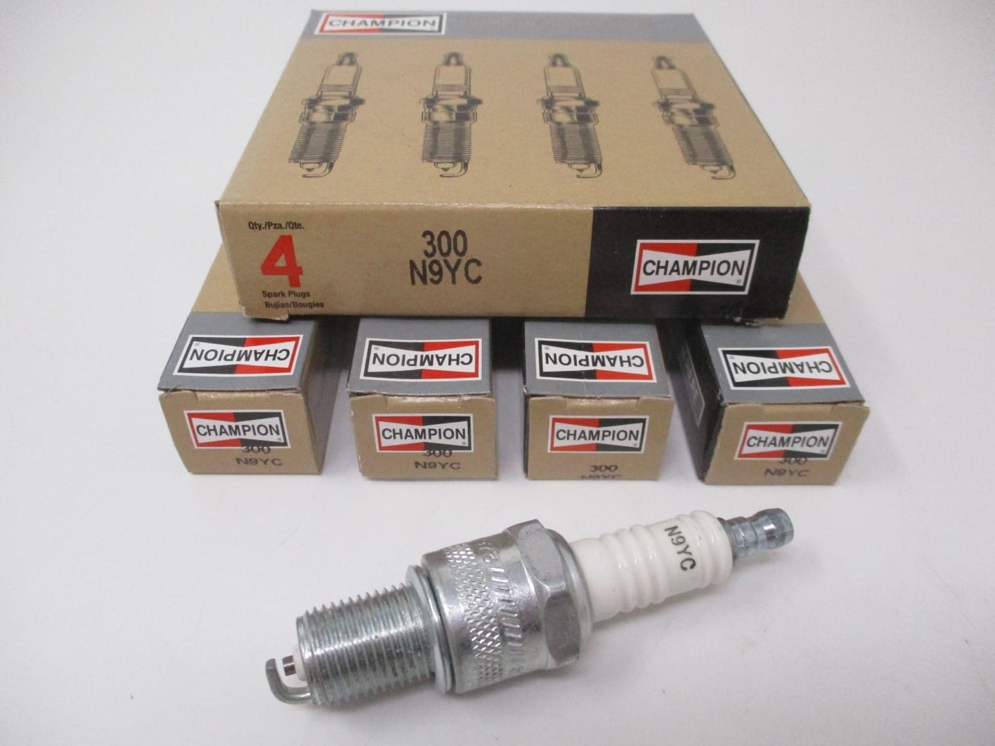 4 Genuine Champion 300 N9YC Spark Plugs for Small Engines
