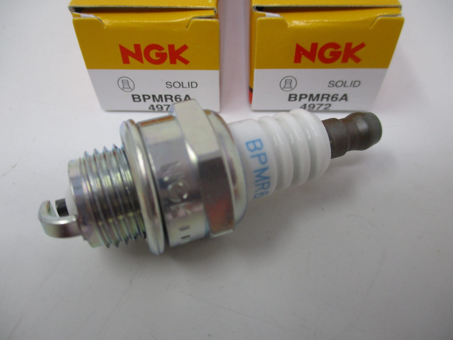 2 Genuine NGK 4972 BPMR6A Spark Plugs Small Engine - Image 4