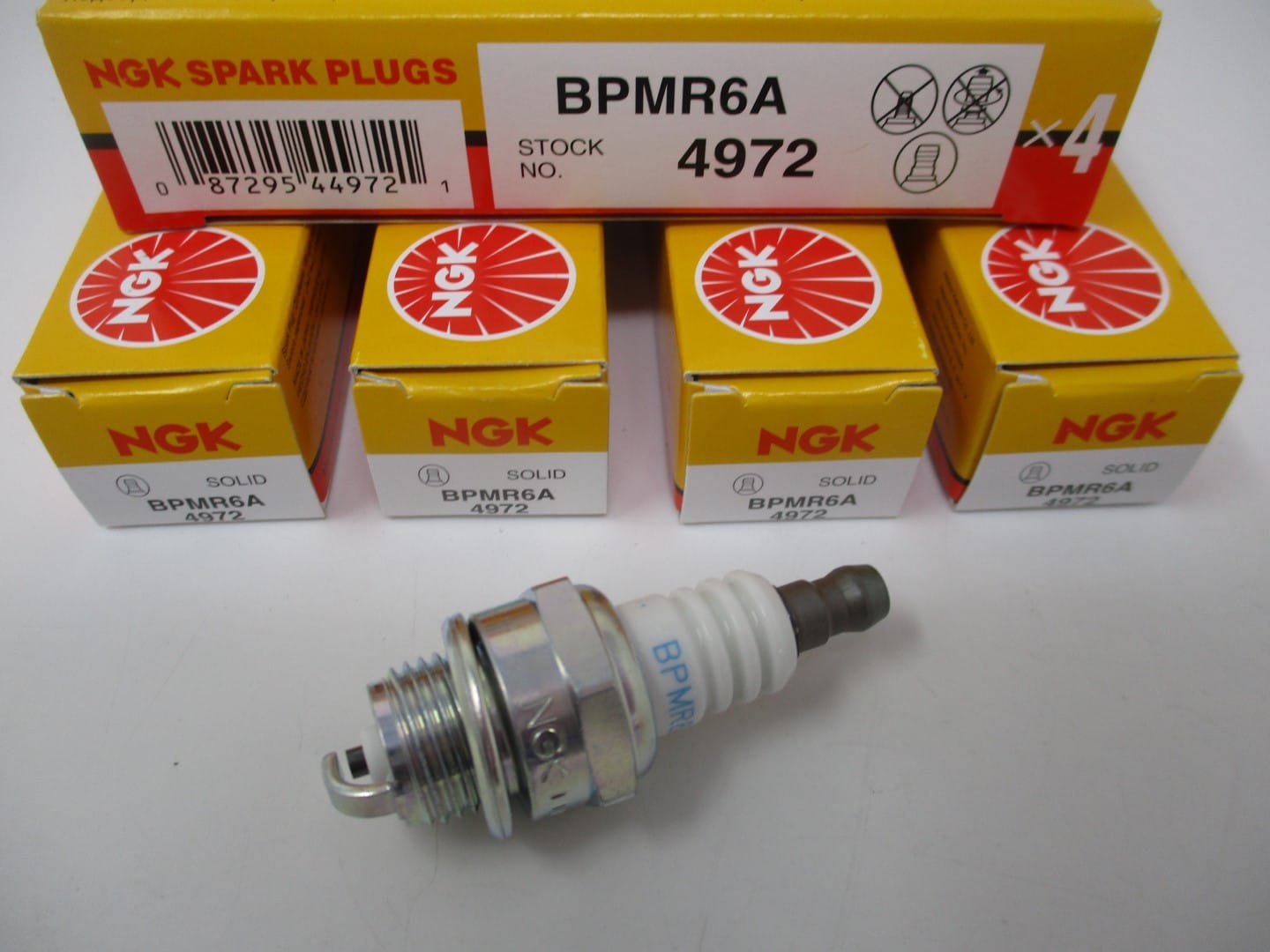 4 Genuine NGK 4972 BPMR6A Spark Plugs Superseded 7021 Lawn Mower Small Engine - Image 3