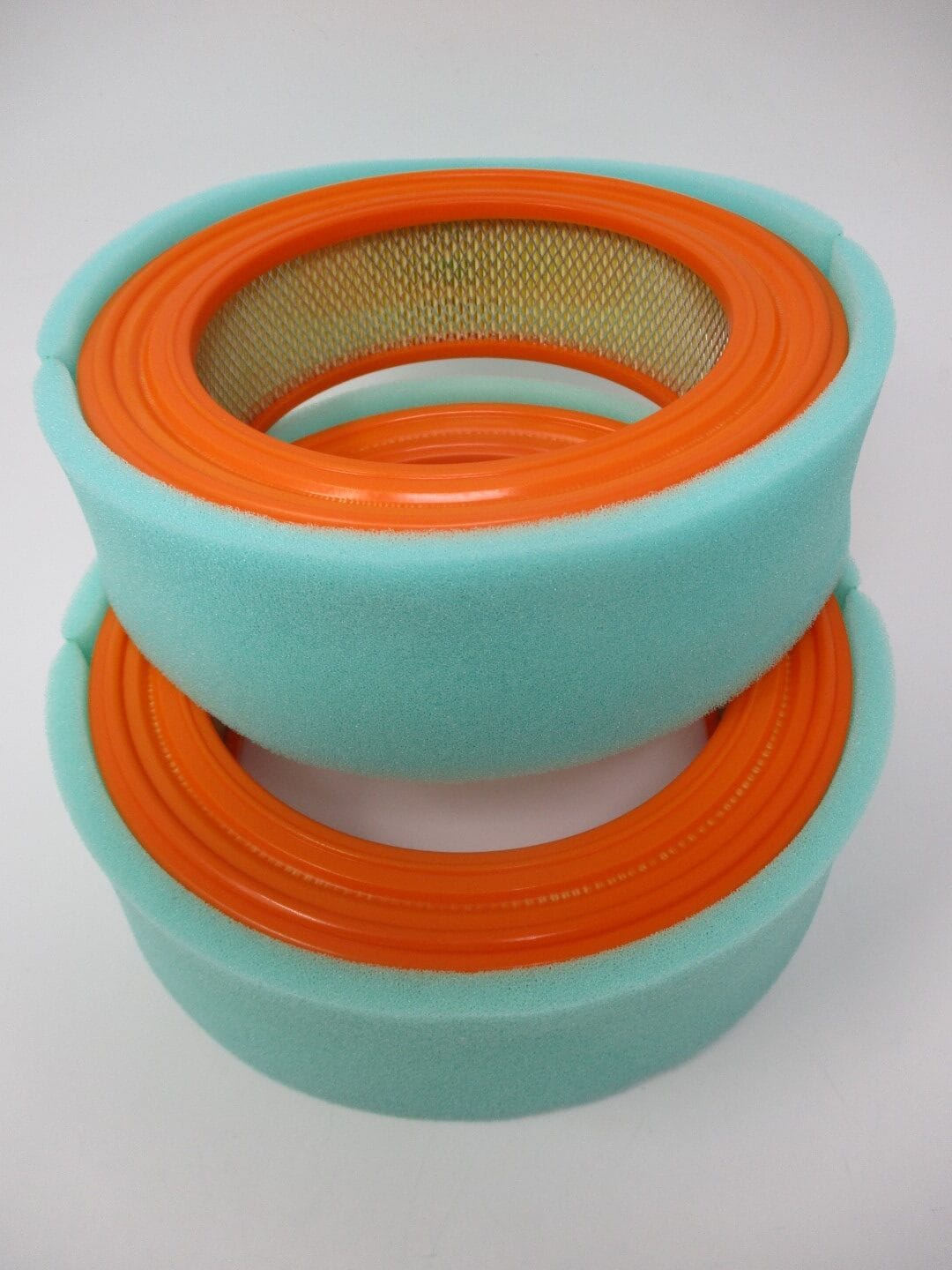 2 Genuine Briggs & Stratton 692519 & 692520 Round Air & Pre Filter Vanguard - Image 3