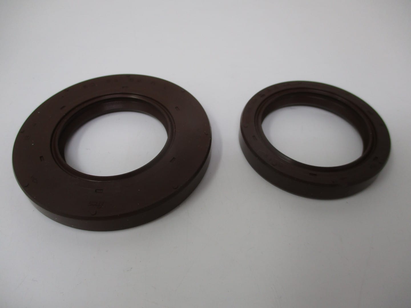 Genuine Kawasaki 92049-7015 & 92049-7016 Crankcase Oil Seal FH430V