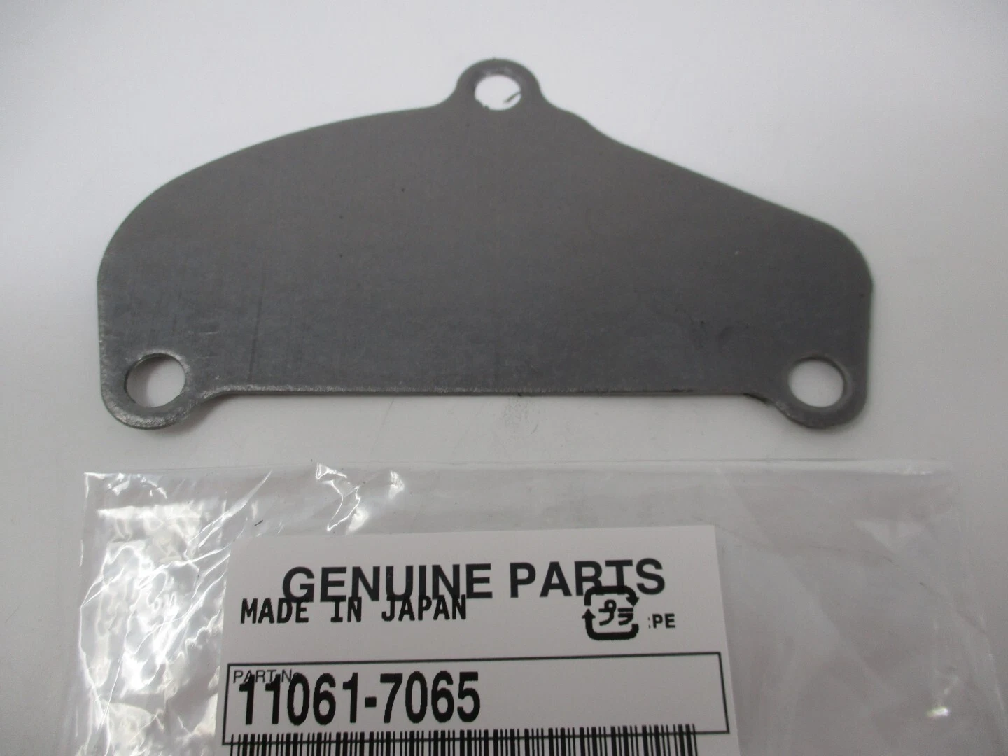 Genuine Kawasaki 11061-7065 Breather Cover Gasket for FX921V FXT00V FX1000V - Image 3