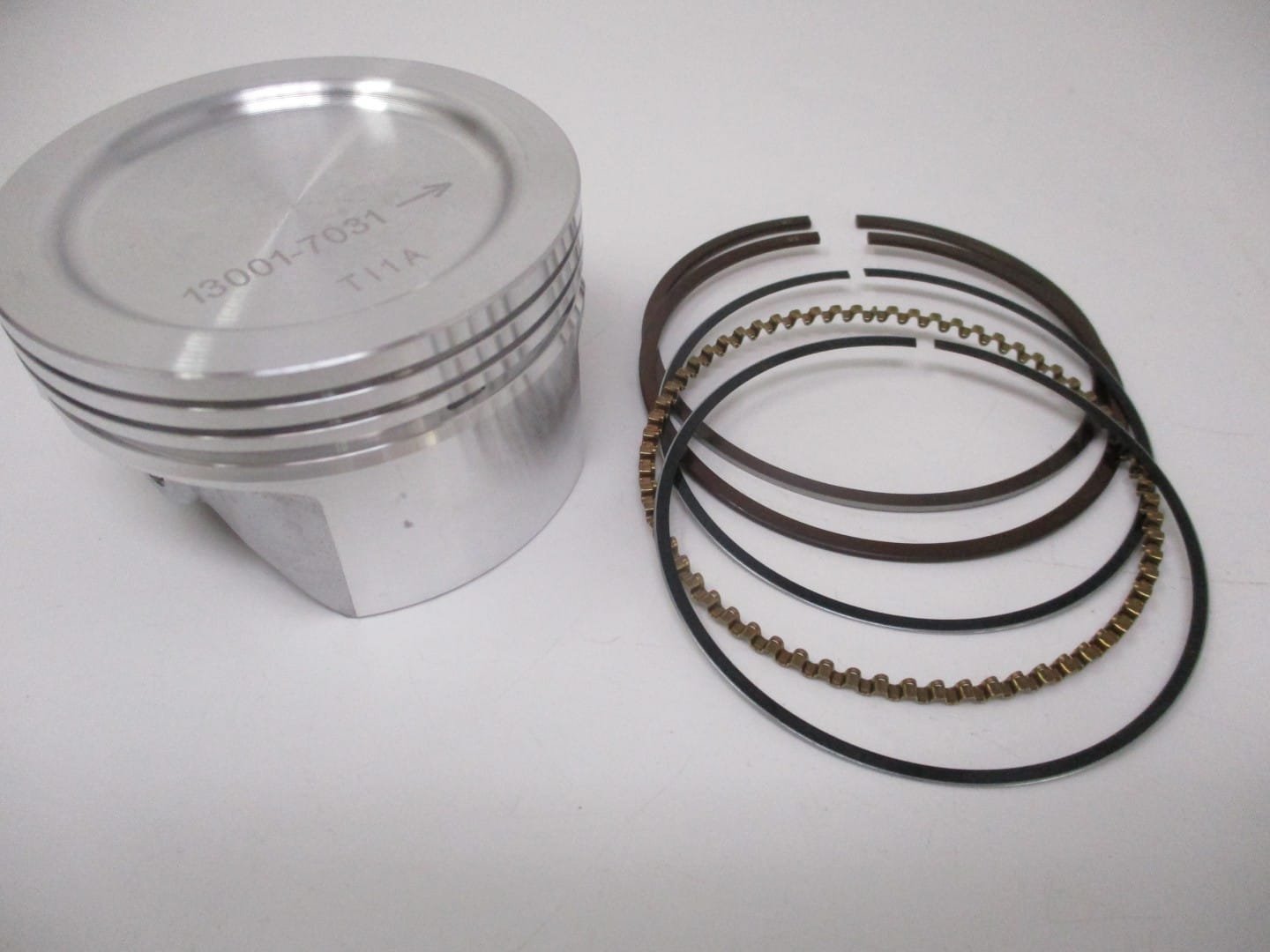 Genuine Kawasaki 13008-0583 13001-7031 Piston & Rings STD. FR600V FS481V FS541V