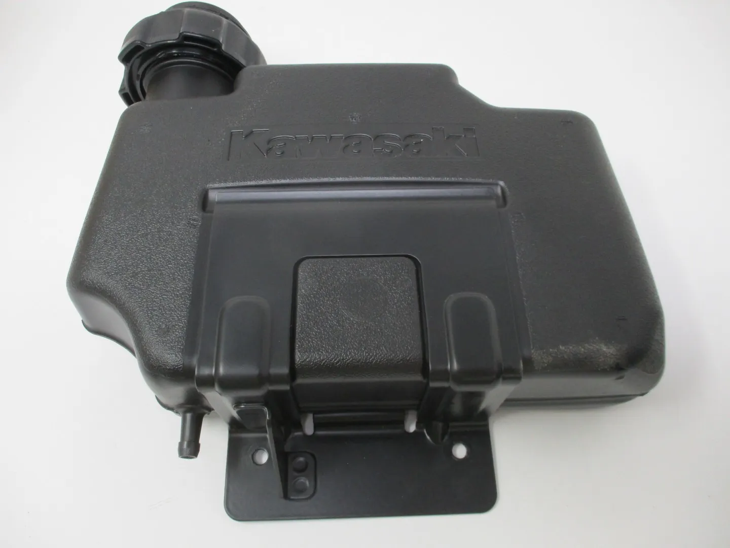 Genuine Kawasaki Gas Tank 51004-0006 Bracket 32052-0731 Gas Cap 51049-0716