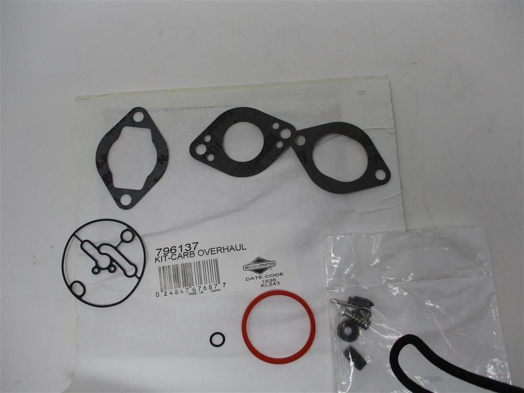 Genuine Briggs & Stratton 796137 Carburetor Carb Rebuild for 796321 Overhaul