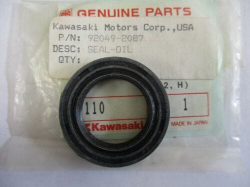 Genuine Kawasaki Oil Seal 92049-2087 920492087 MTD 38-62-8MTCLV