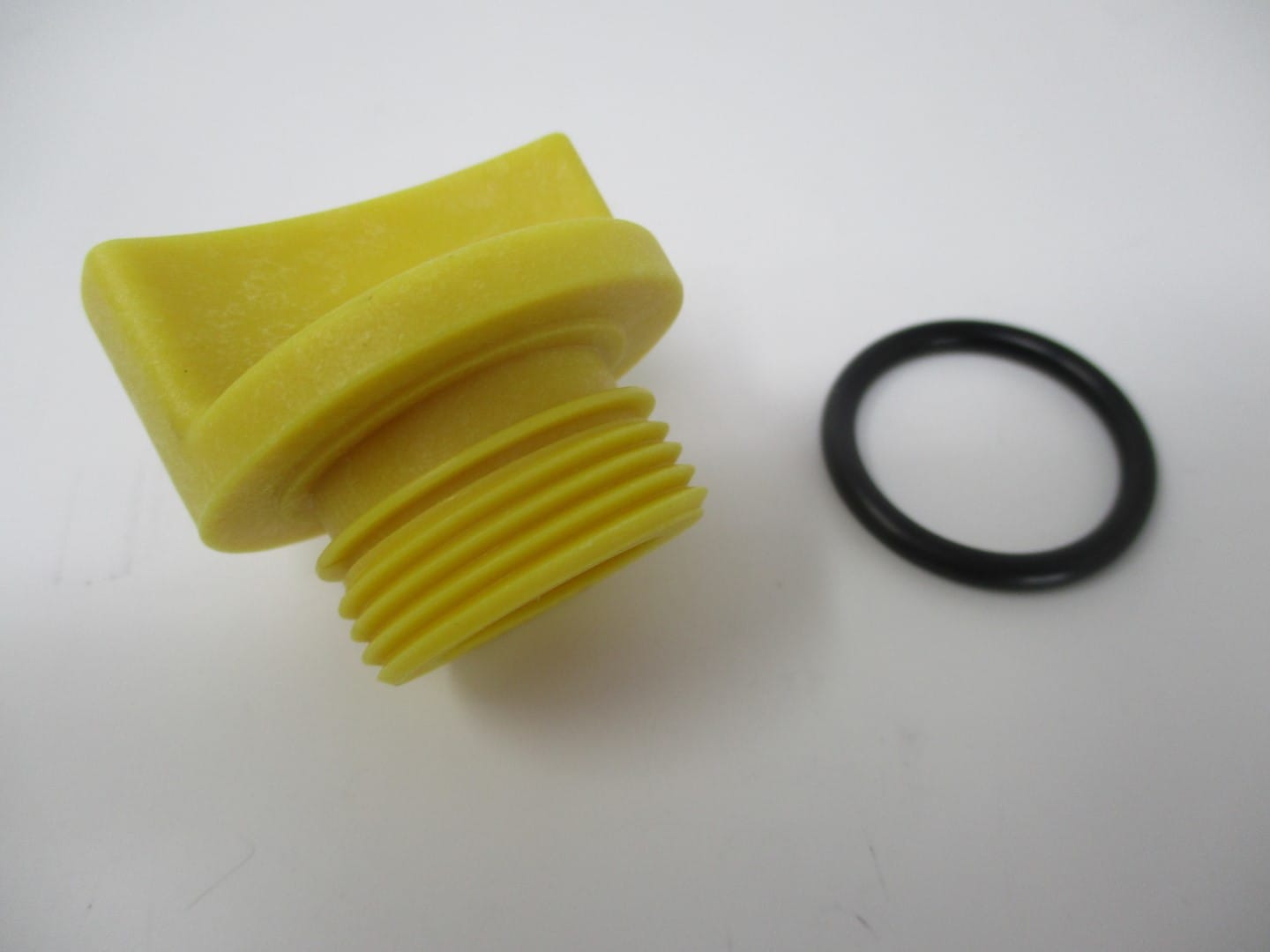 Genuine Kawasaki 16115-7001 Oil Fill Filler Cap & O-Ring 92055-7004 FD750D FD851D