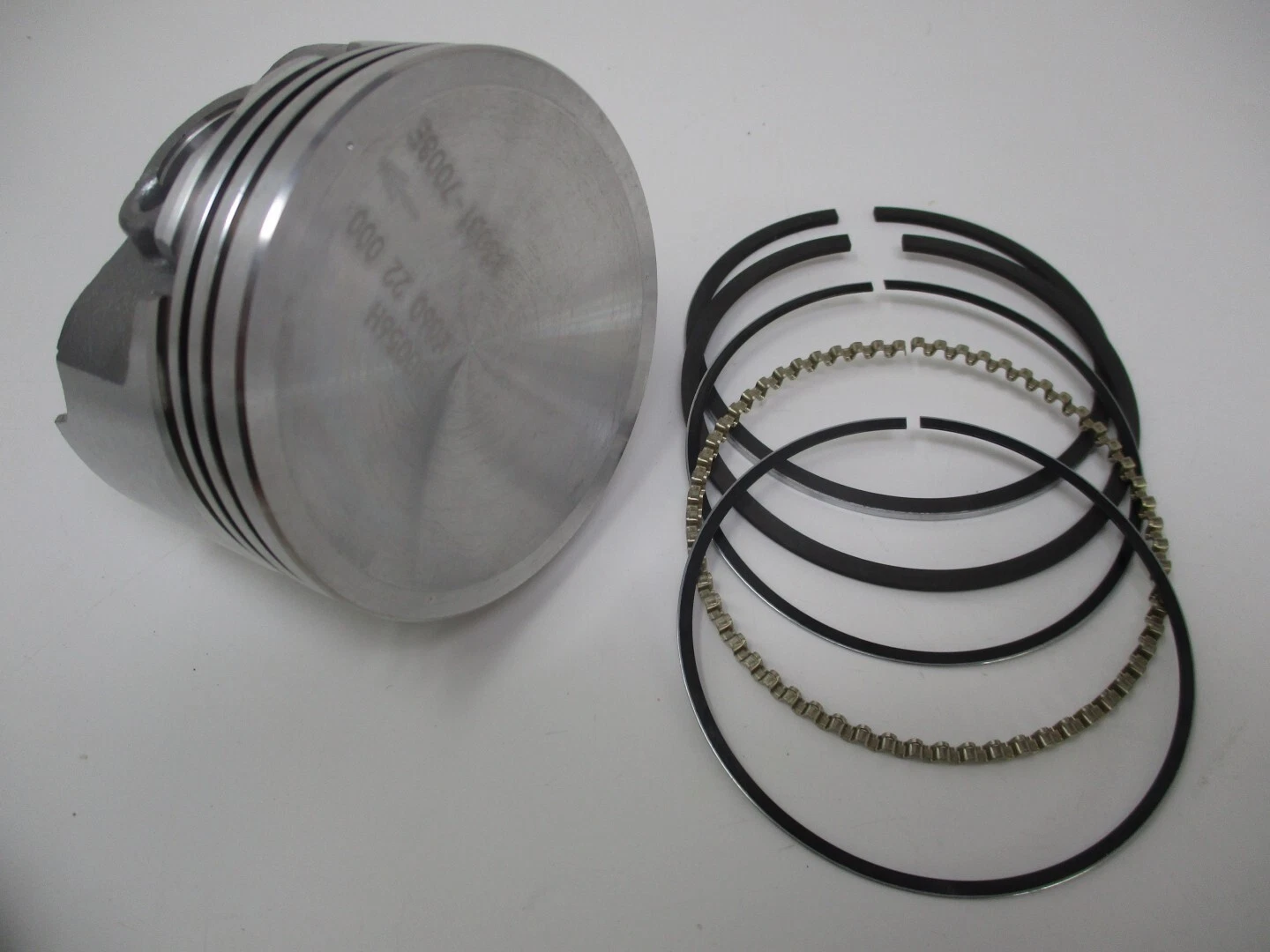 Genuine Kawasaki 13001-7008 Piston & Rings 13008-6055 FH451V FH500V FH531V