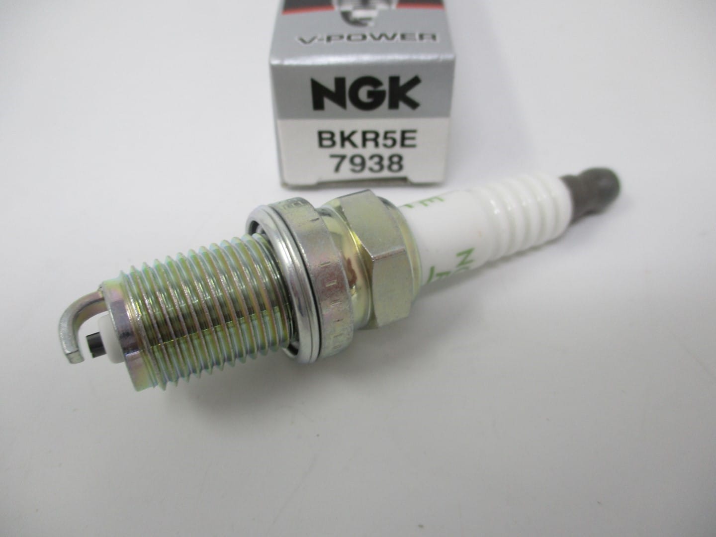 Genuine NGK 7938 BKR5E Premium Copper Spark Plug Small Engines - Image 3