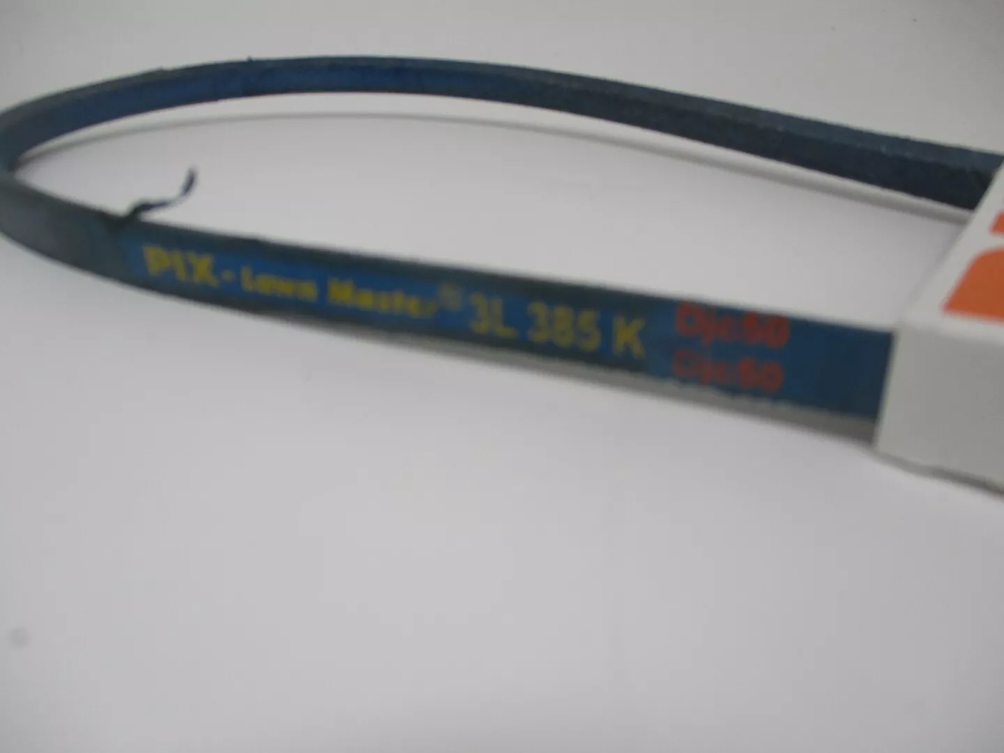 For Briggs & Stratton 820893 117-4922 38 V-Belt Made with Kevlar in a Pix 3L385 - Image 2