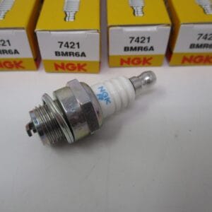 4 Genuine NGK 7421 BMR6A Spark Plug cross for 5921 BM6A Small Engine