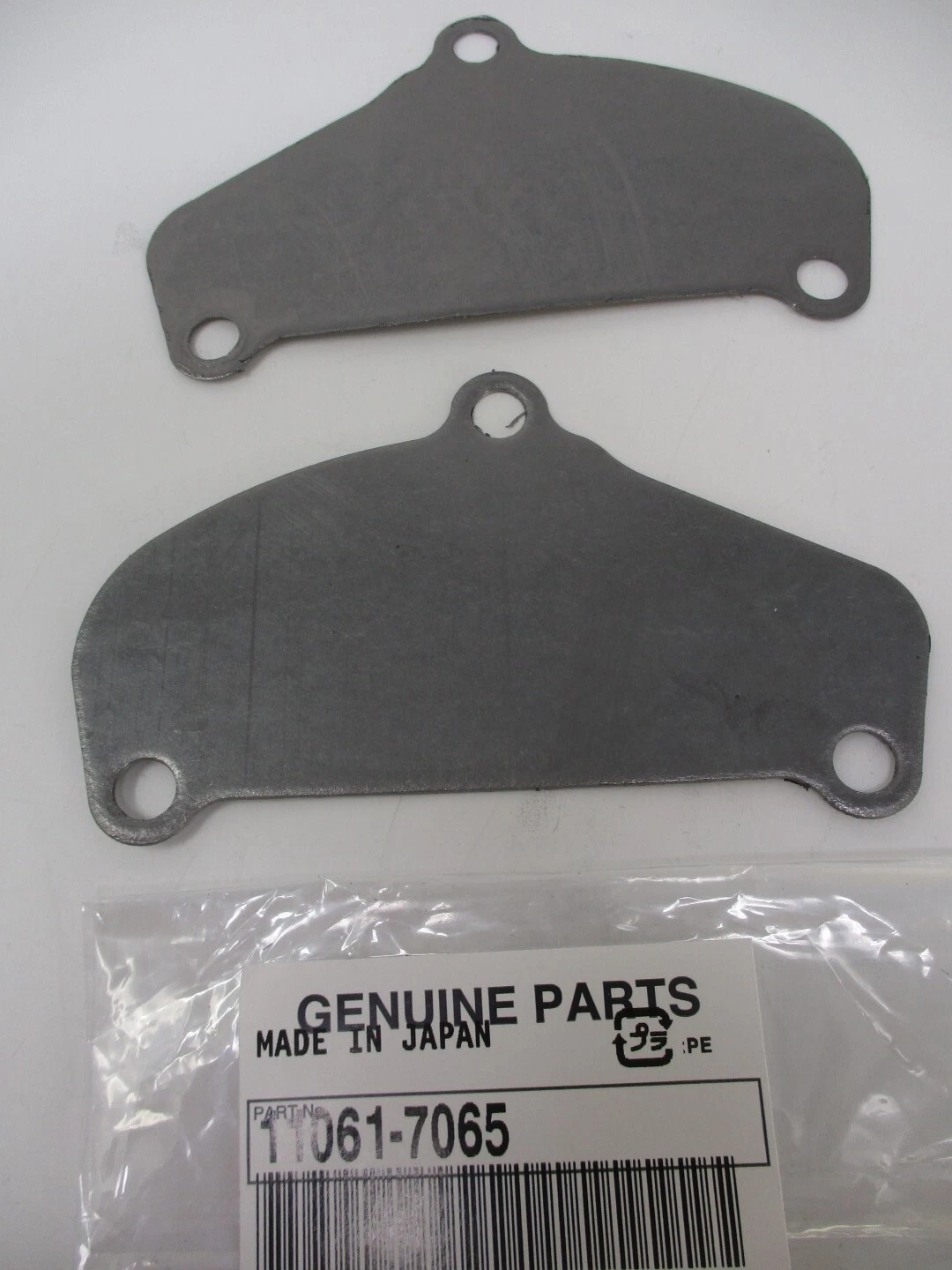 2 Genuine Kawasaki 11061-7065 Breather Cover Gasket for FX921V FXT00V FX1000V - Image 3